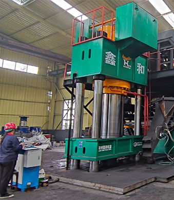 雙工位石墨坩堝成型液壓機(jī)